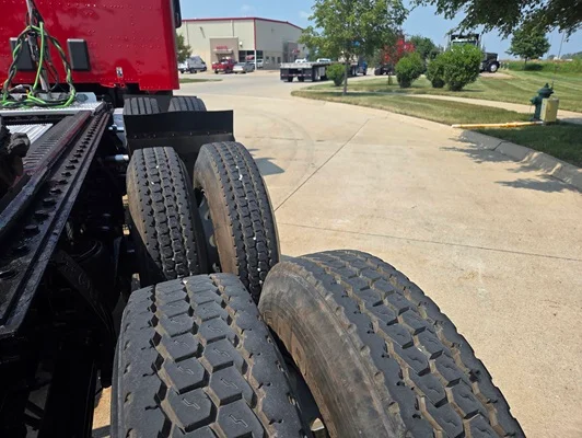 2020 Peterbilt 567 in Cedar Rapids, IA — photo 16