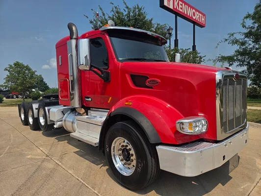 2020 Peterbilt 567 in Cedar Rapids, IA