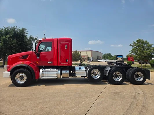 2020 Peterbilt 567 in Cedar Rapids, IA — photo 11
