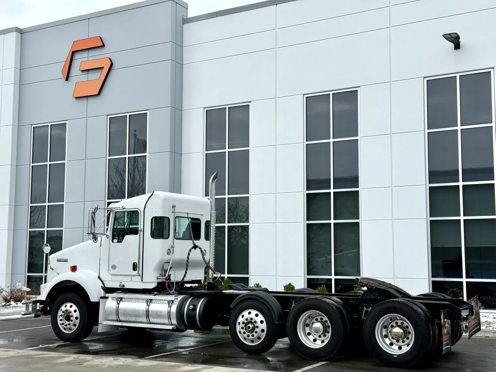 2019 Kenworth T800 in New Lenox, IL — photo 6