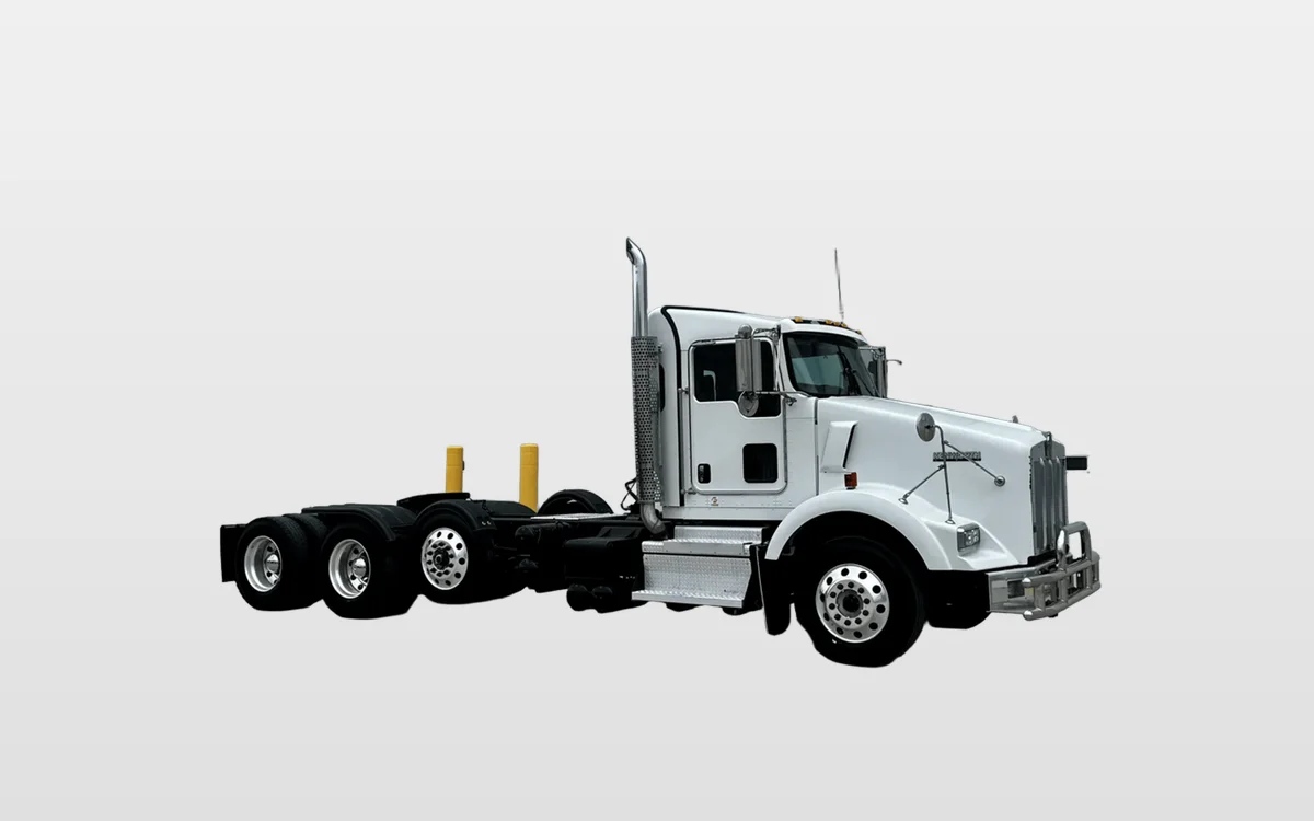 2019 Kenworth T800 - image 1