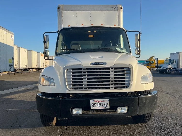 2020 Freightliner eM2 in Fontana, CA — photo 2