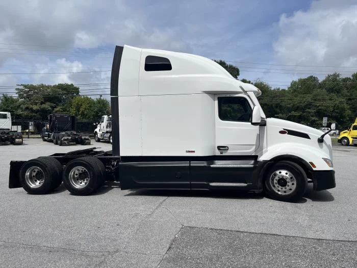 2022 Peterbilt 579 — photo 5