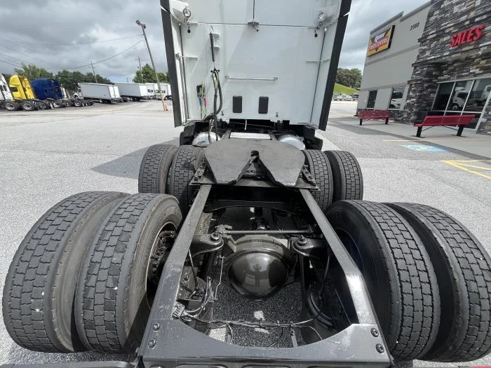 2022 Peterbilt 579 — photo 10