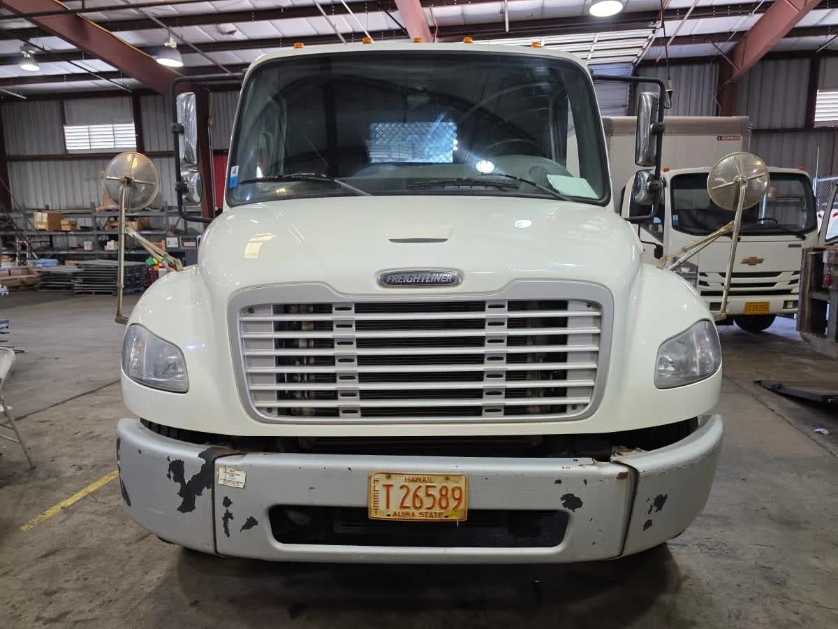 2015 Freightliner M2 106 in Kapolei, HI — photo 2