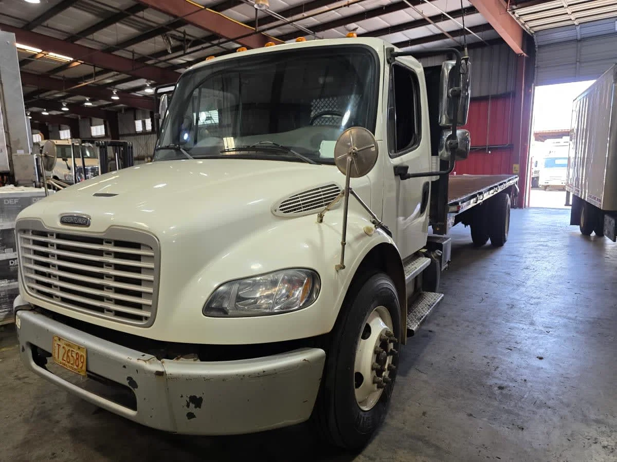 2015 Freightliner M2 106 in Kapolei, HI — photo 3