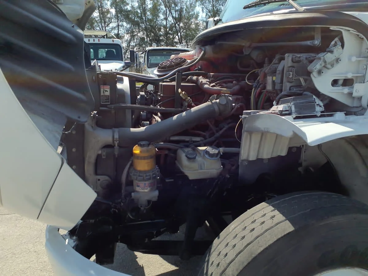 2019 Freightliner M2 106 - image 9