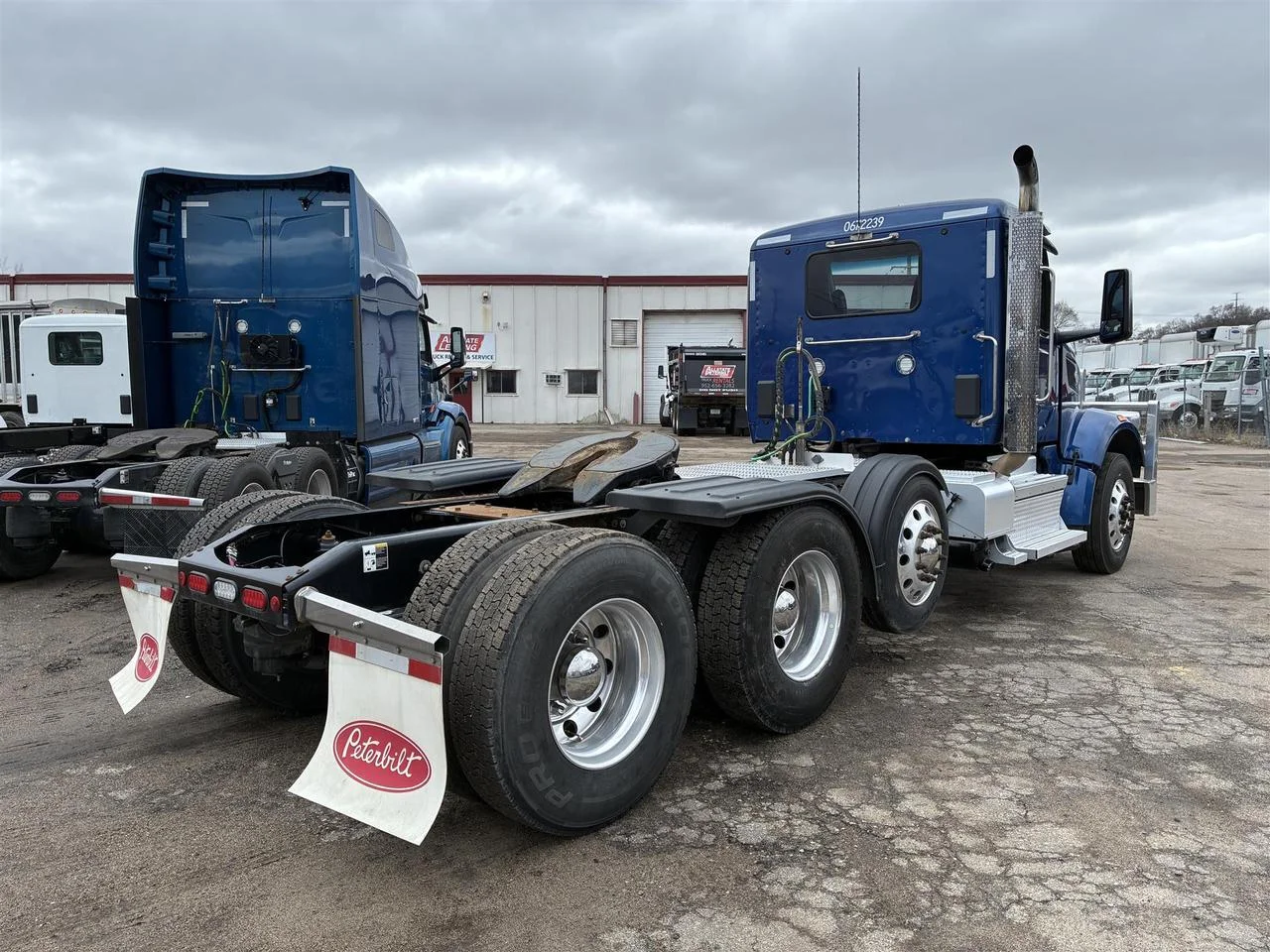 2023 Peterbilt 567 in Rochester, MN — photo 6