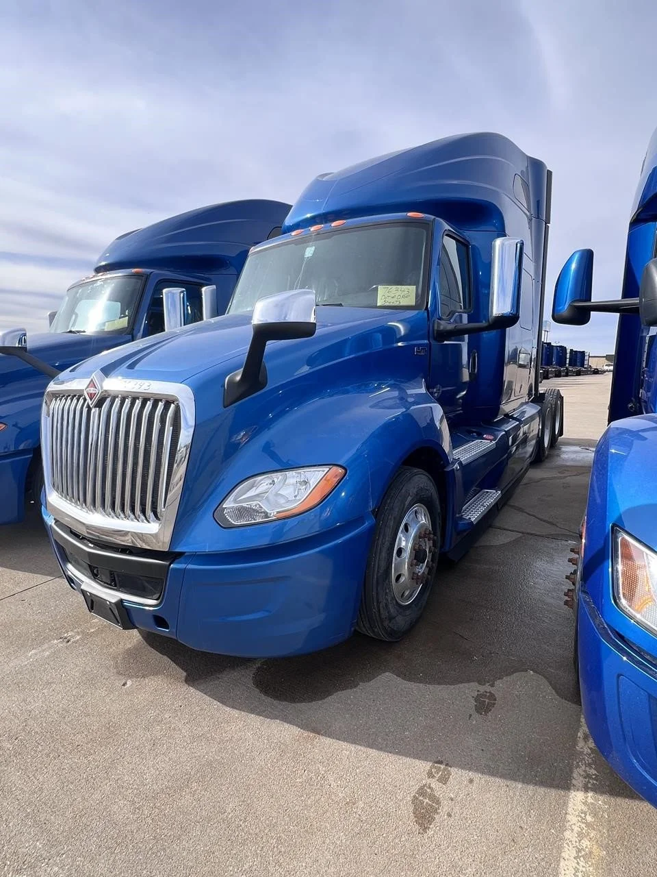 2022 International LT in Fontana, CA