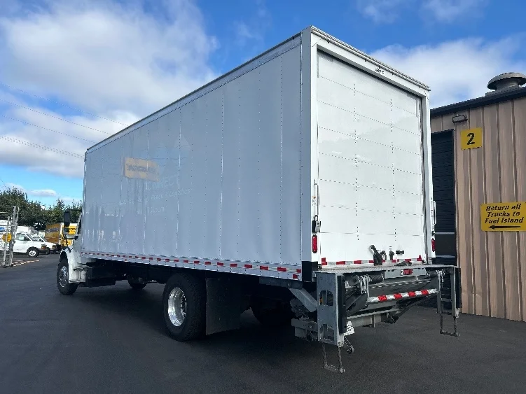 2022 Freightliner eM2 in Portland, OR — photo 6