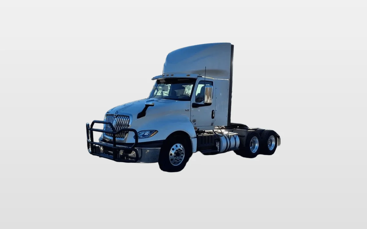 2020 International - image 1