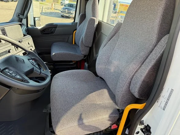 2025 International LT in MI — photo 2
