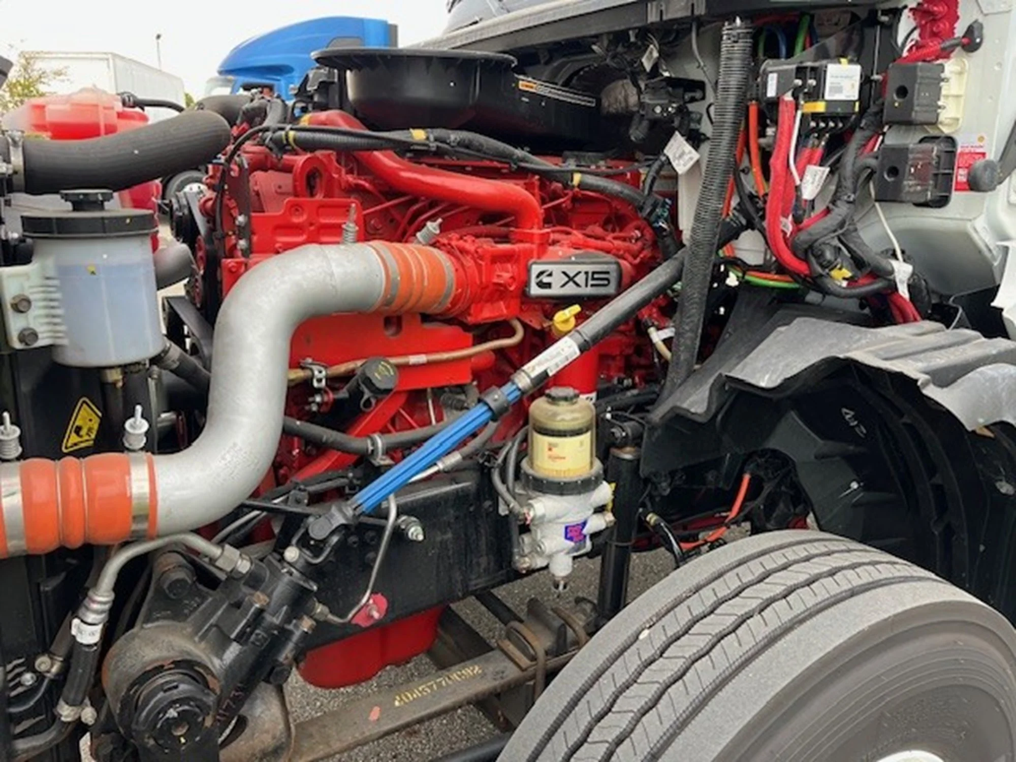 2025 International LT in MI — photo 14