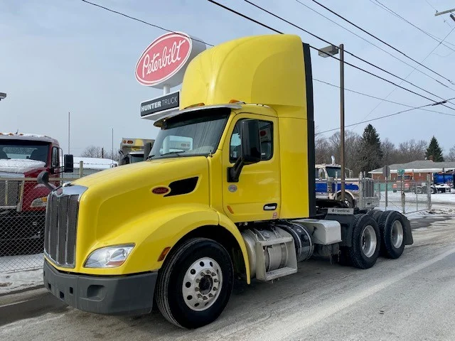 2021 Peterbilt 579 in EAU CLAIRE, PA