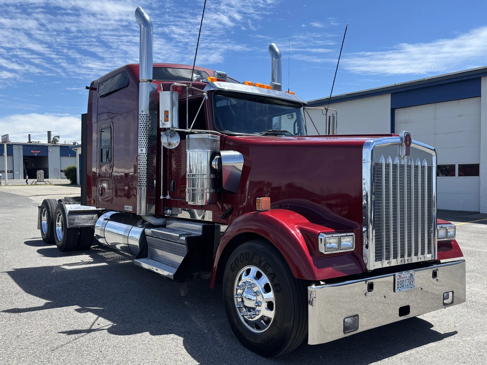 2021 Kenworth W900 in Spokane, WA — photo 2