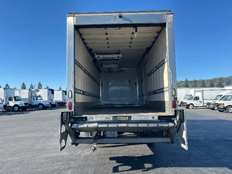 2018 Hino 338 in West Sacramento, CA — photo 8