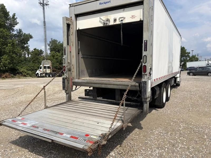 2020 Freightliner M2 106 in Walton, KY — photo 5