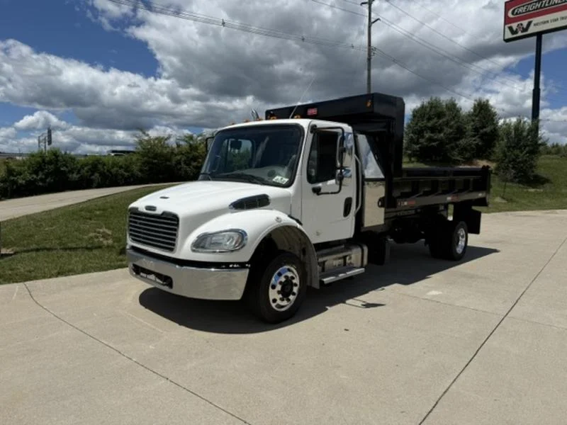2020 Freightliner M2 106 in Walton, KY — photo 17