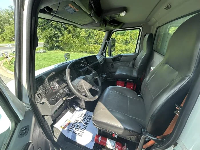 2020 International MV — photo 15