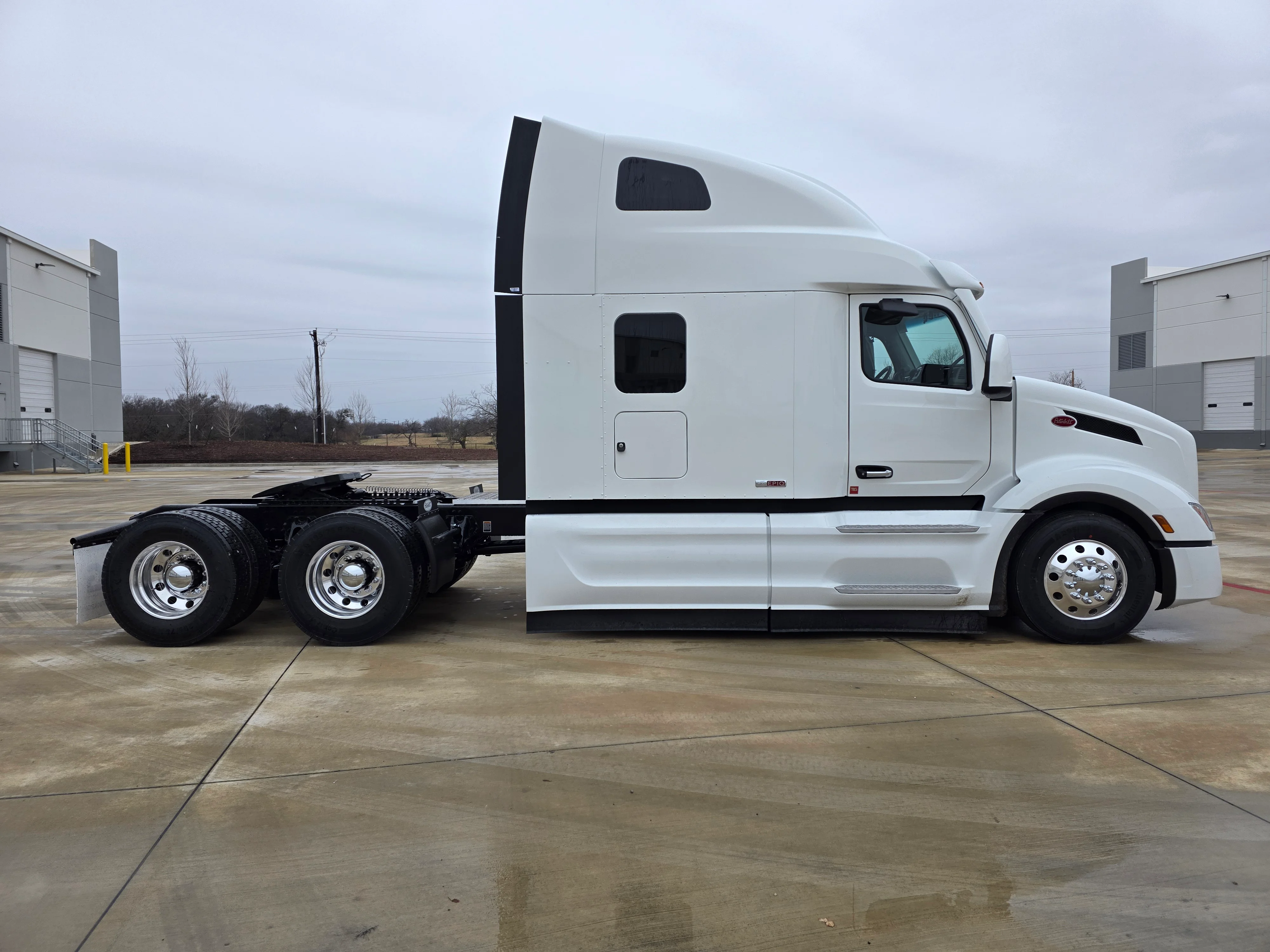 2027 Peterbilt 579 in Joplin, MO — photo 6