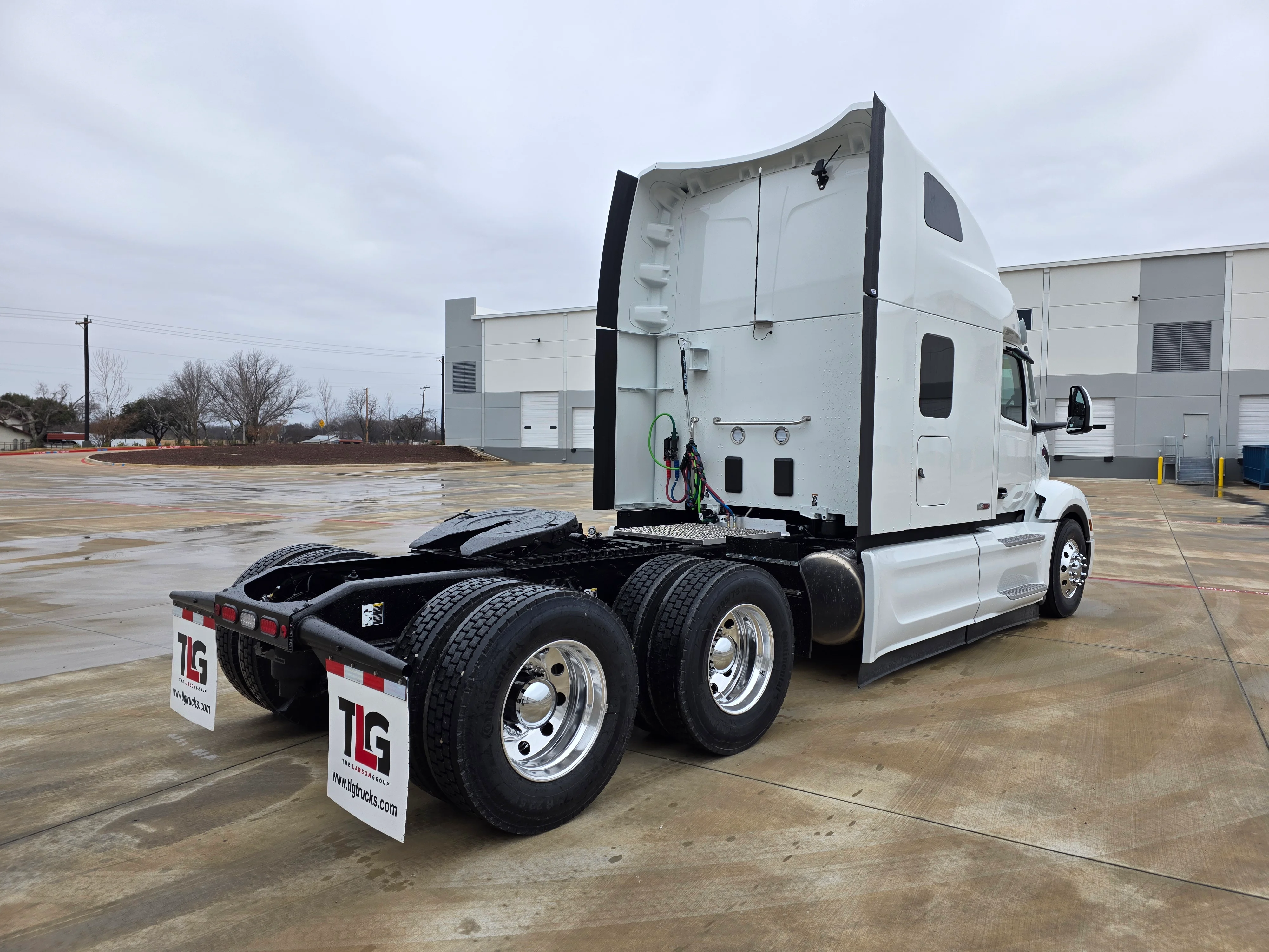 2027 Peterbilt 579 in Joplin, MO — photo 5