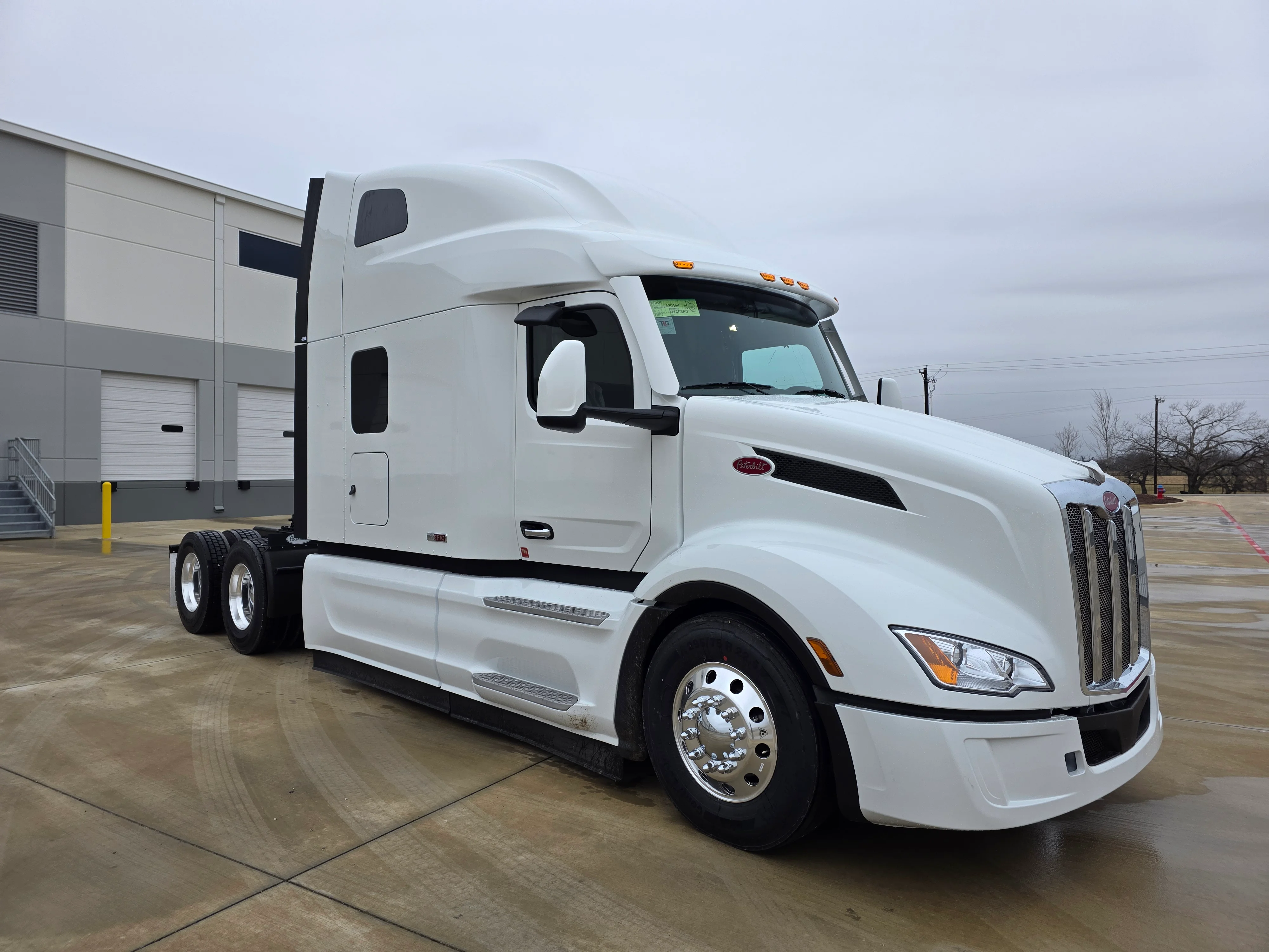 2027 Peterbilt 579 in Joplin, MO — photo 7