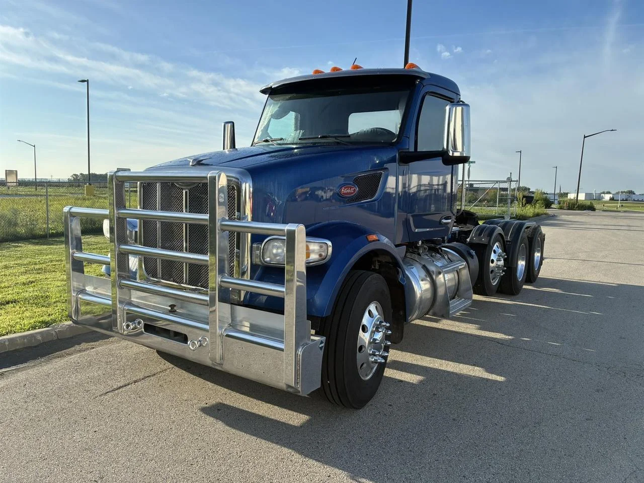 2023 Peterbilt 567 in Rochester, MN — photo 10
