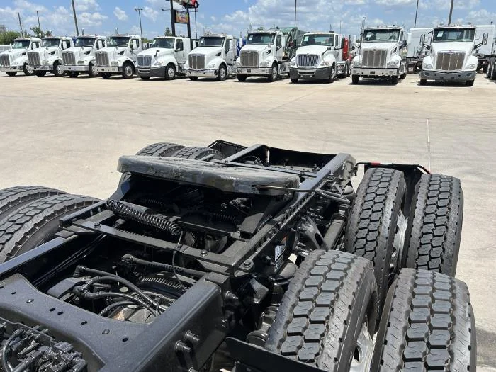 2021 Peterbilt 579 - image 15