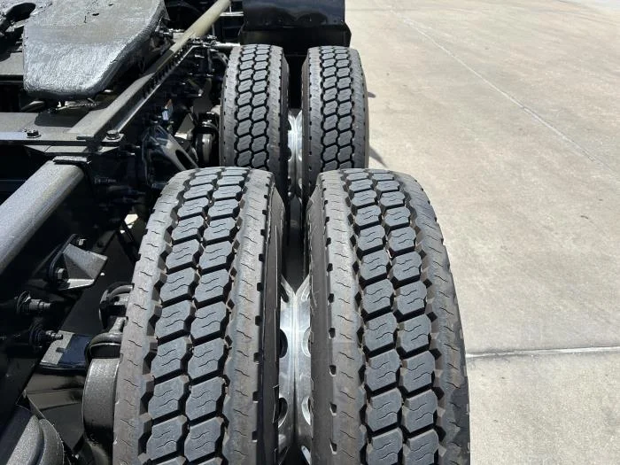 2021 Peterbilt 579 - image 12