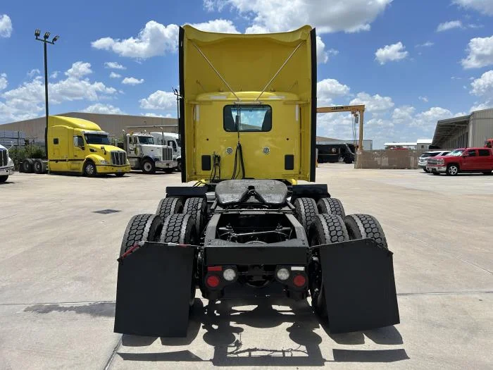 2021 Peterbilt 579 - image 5