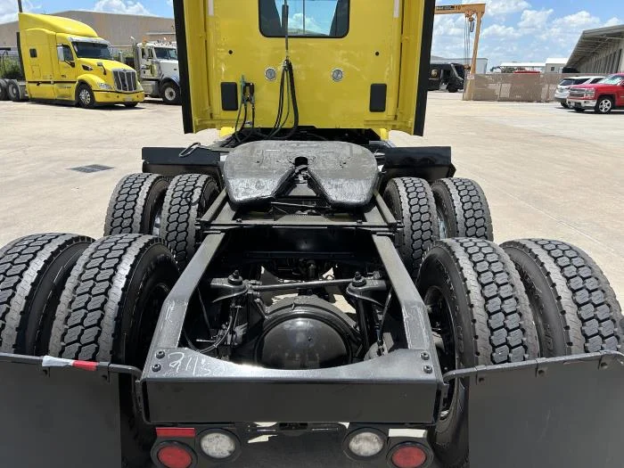 2021 Peterbilt 579 - image 14