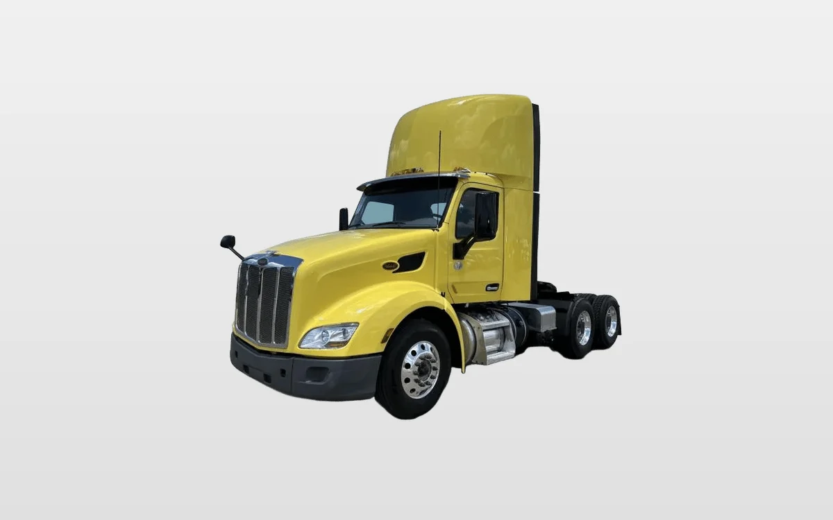 2021 Peterbilt 579 - image 1