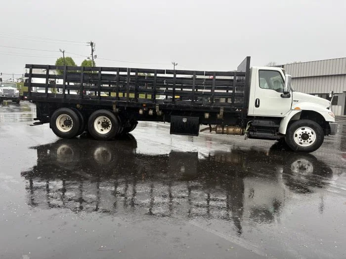 2021 International MV - image 4