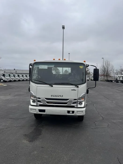 2024 Isuzu NRR in Memphis, TN — photo 13