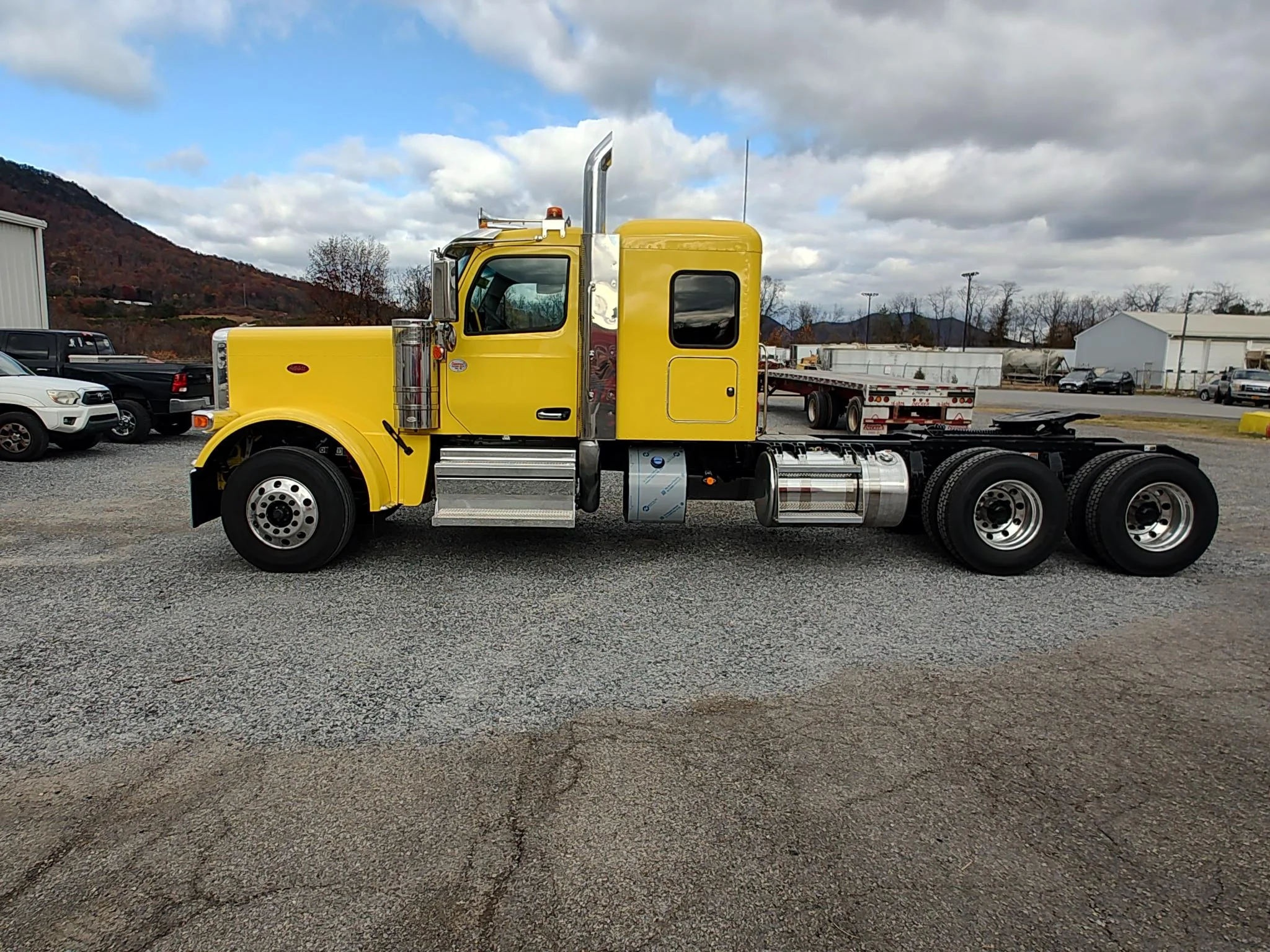 2026 Peterbilt 589 in Richmond, VA — photo 9