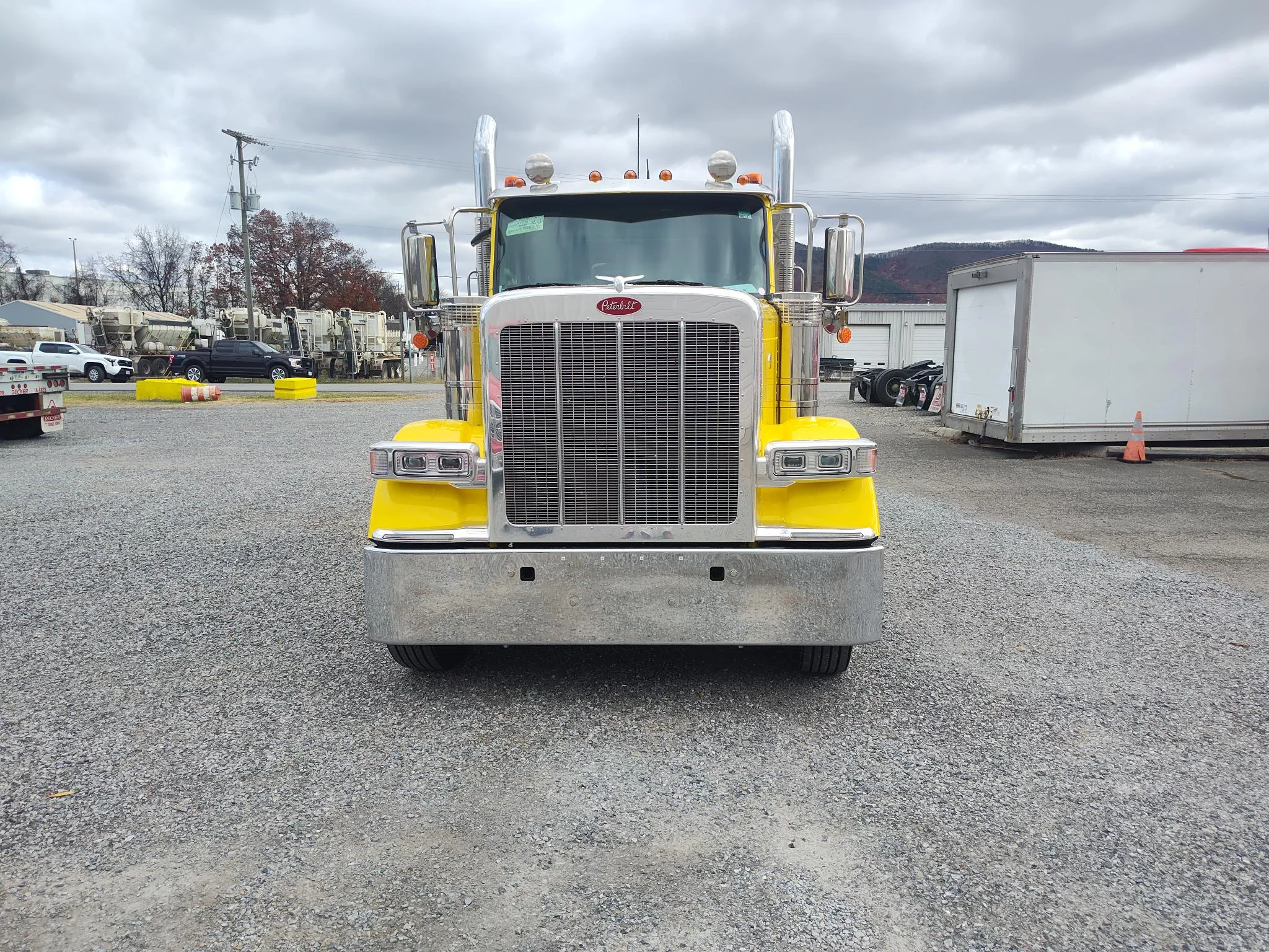 2026 Peterbilt 589 in Richmond, VA — photo 3