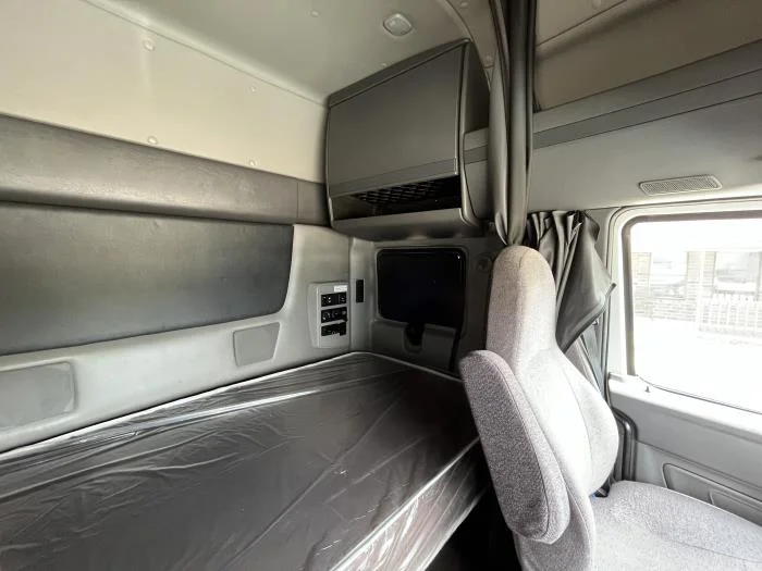 2023 International LT — photo 19