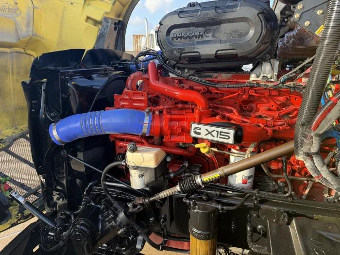2023 Peterbilt 579 — photo 17