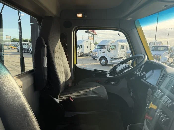 2023 Peterbilt 579 — photo 23