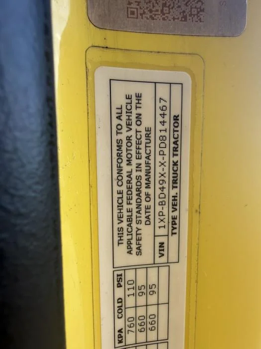 2023 Peterbilt 579 — photo 27