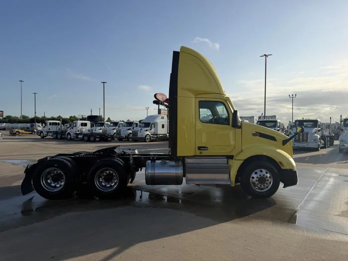 2023 Peterbilt 579 — photo 7