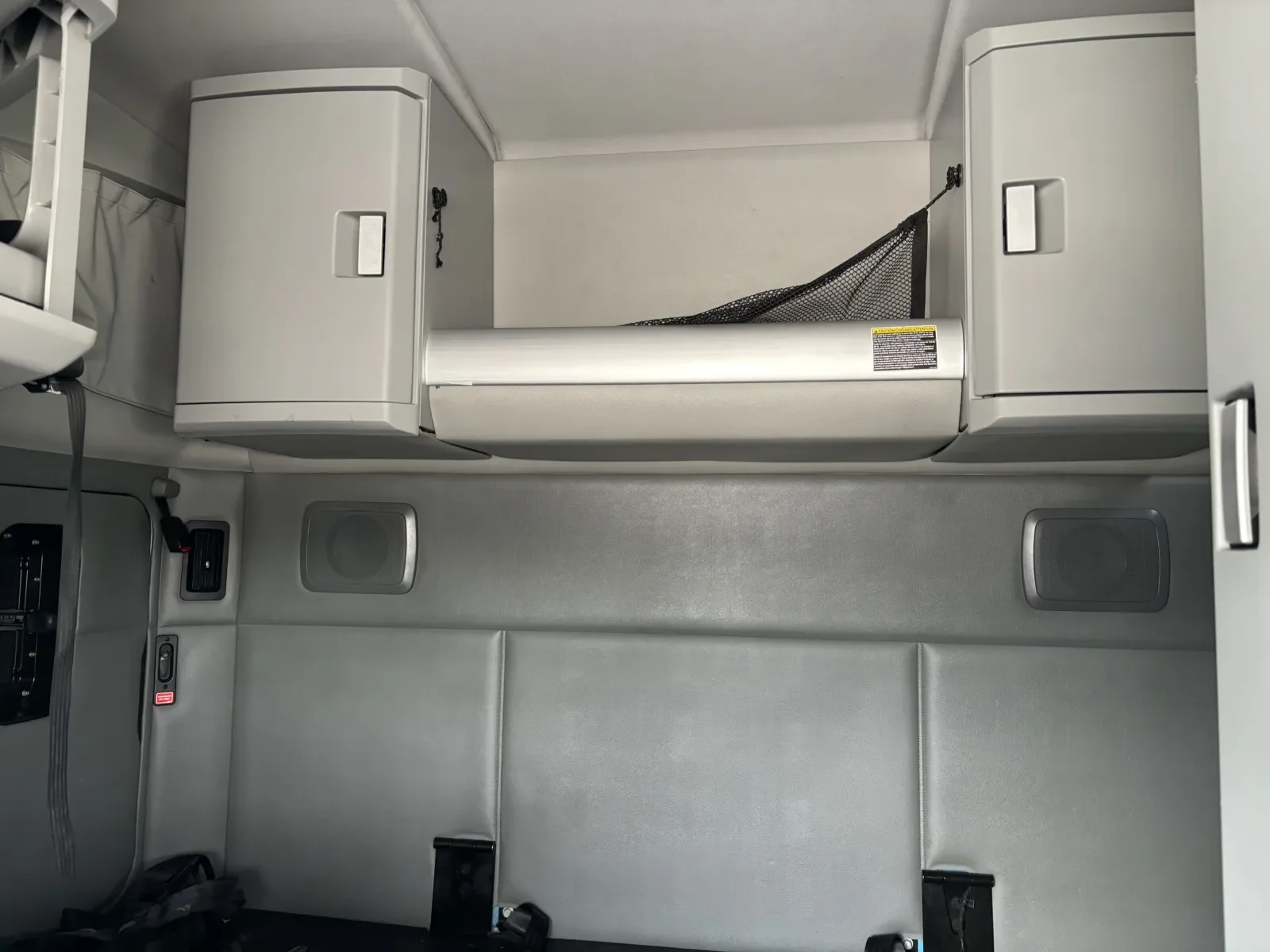 2017 Kenworth T880 - image 23