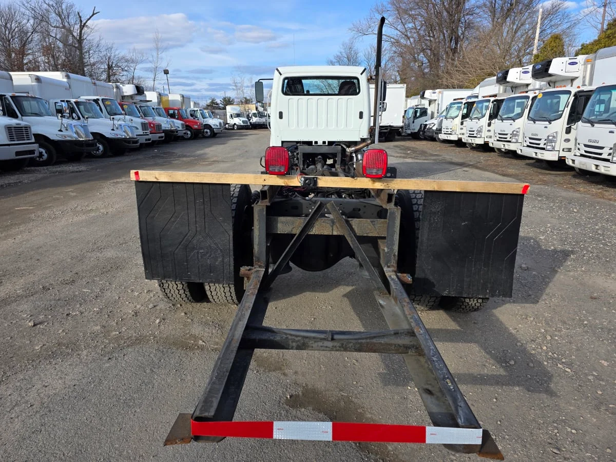 2017 Freightliner M2 106 - image 5