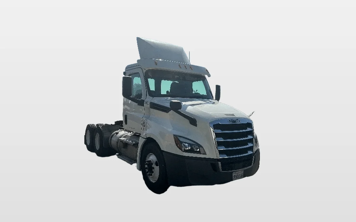 2019 Freightliner - image 1