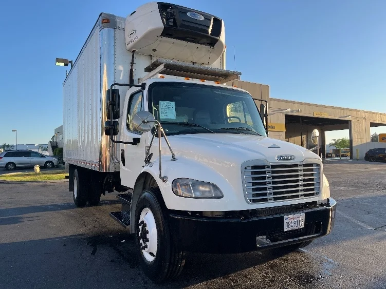 2020 Freightliner M2 106