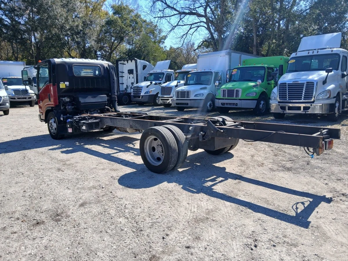 2019 Isuzu NQR in Jacksonville, FL — photo 6
