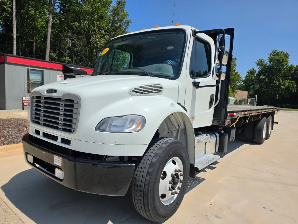 2020 Freightliner M2 106