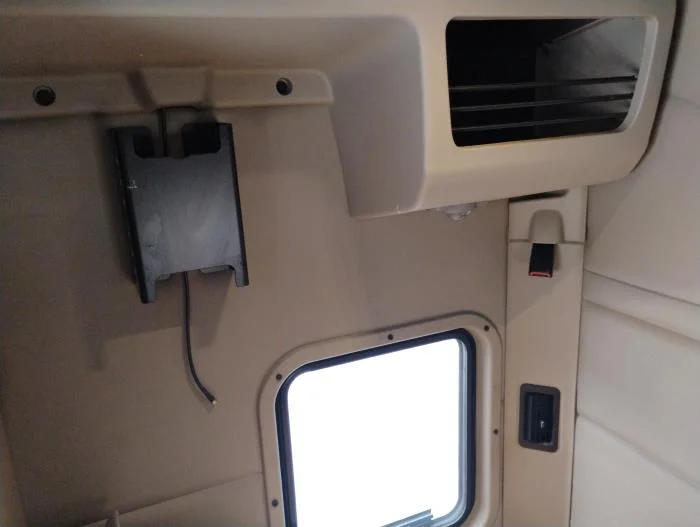 2022 Peterbilt 579 - image 24