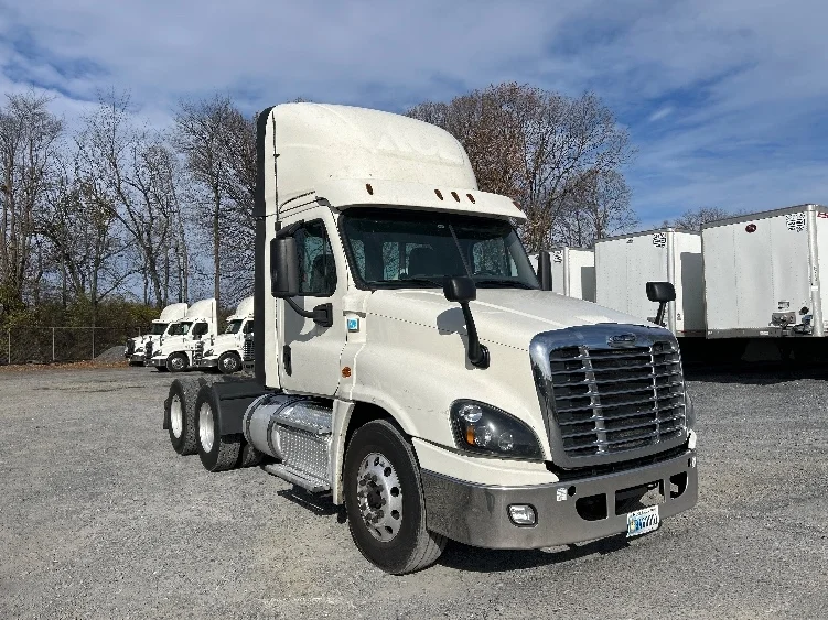 2019 Freightliner Cascadia in Cleona, PA