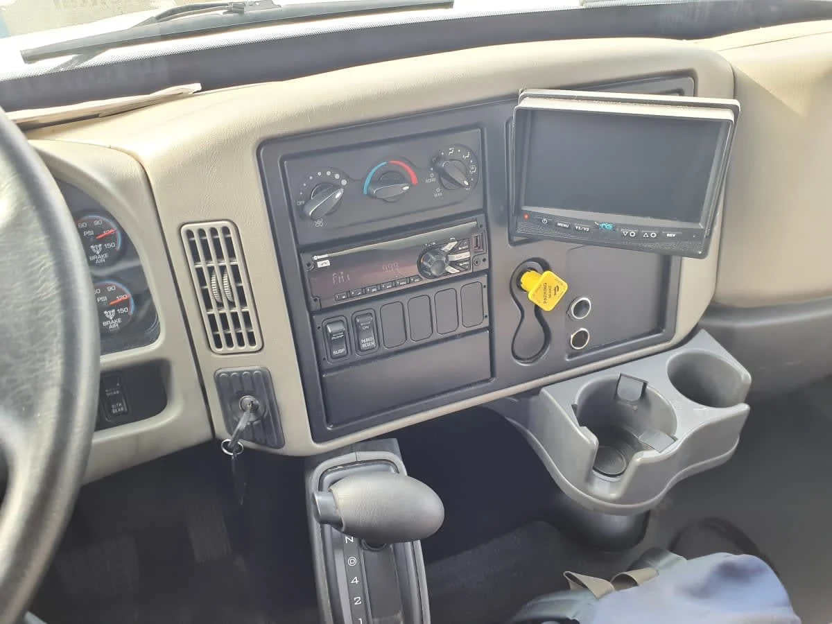 2019 International 4300 in Springfield, MA — photo 7